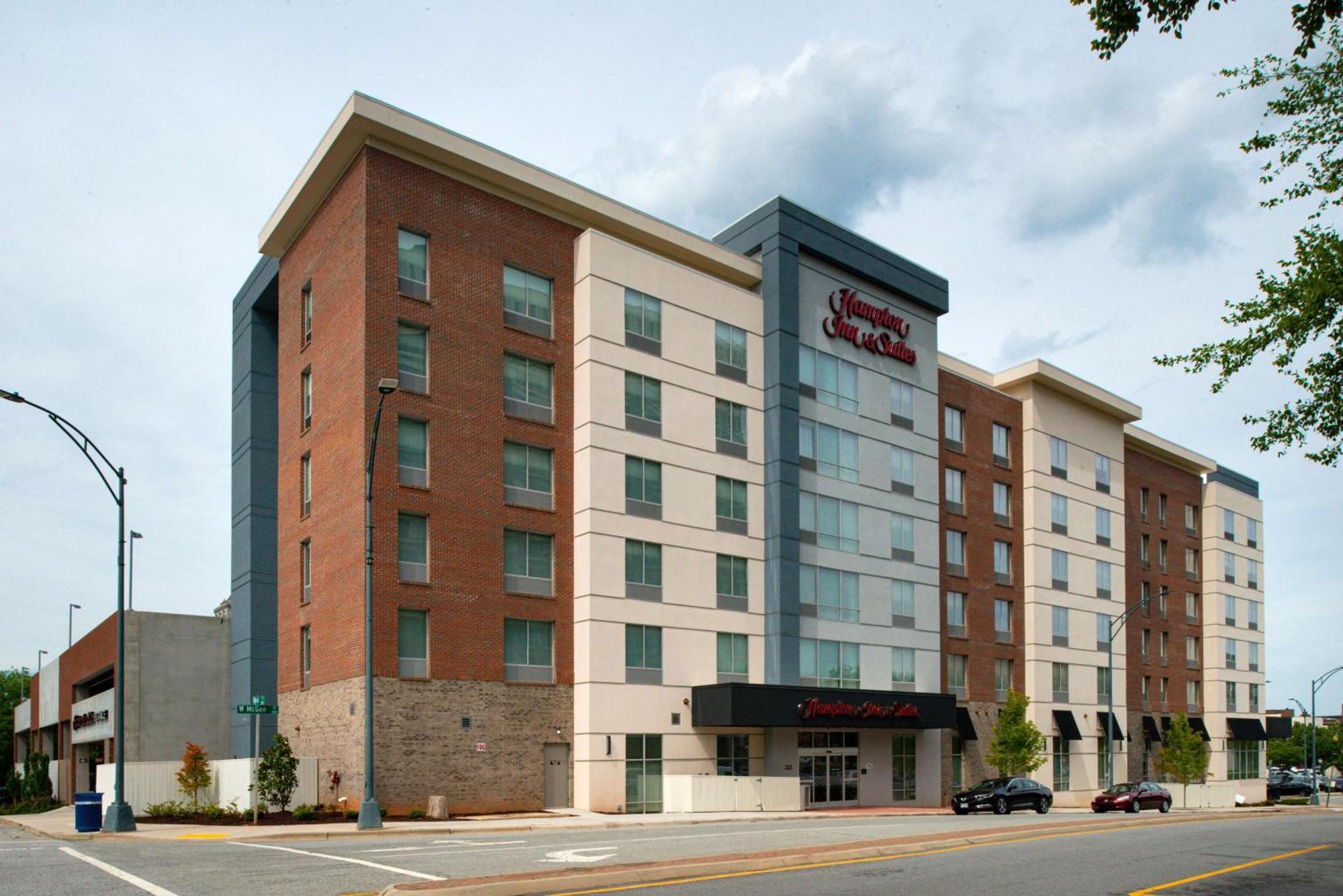 Hampton Inn & Suites Greensboro Downtown, Nc Exterior foto